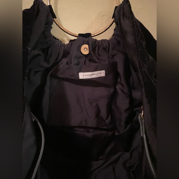 Anthropologie floral half moon velvet handbag NWT - Picture 4 of 8